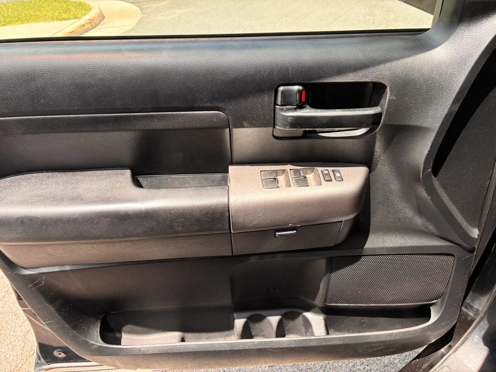 Used 2011 Toyota Tundra 4x4 Double Cab image 18