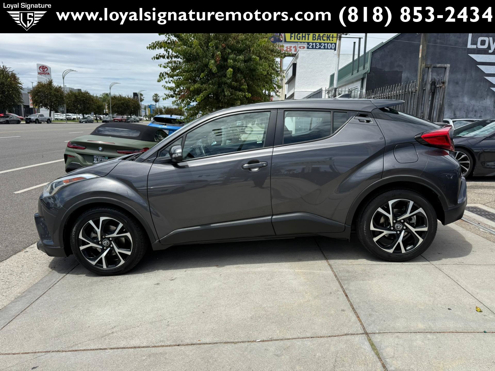 Used 2018 Toyota C-HR XLE FWD image 4