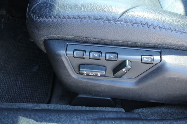 Used 2006 Volvo XC70 AWD/4WD image 13