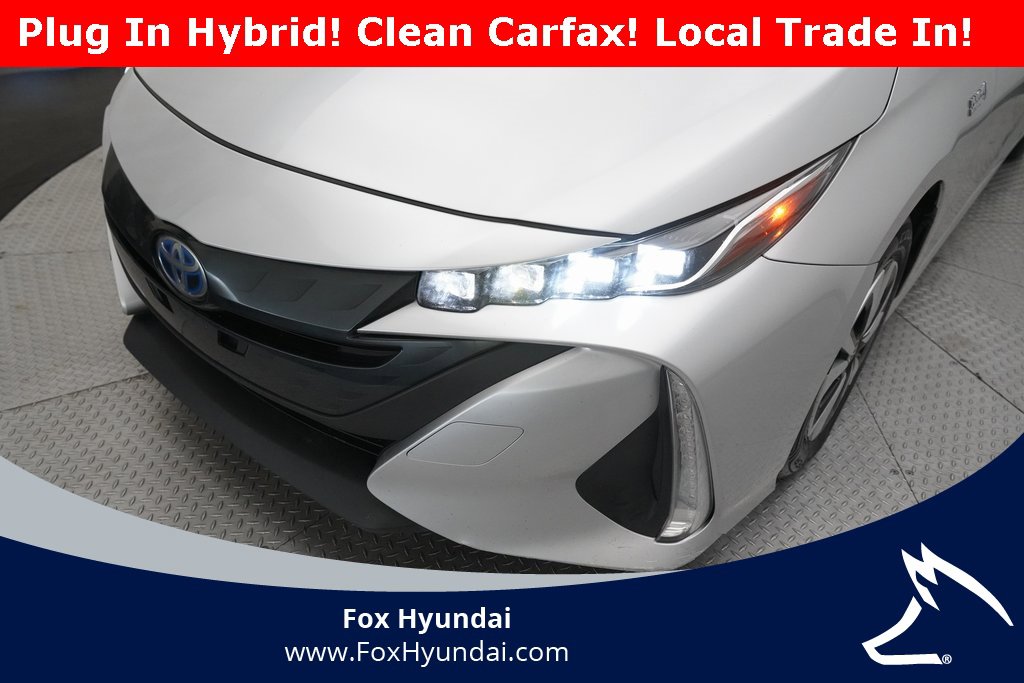 Used 2017 Toyota Prius Prime Premium image 22