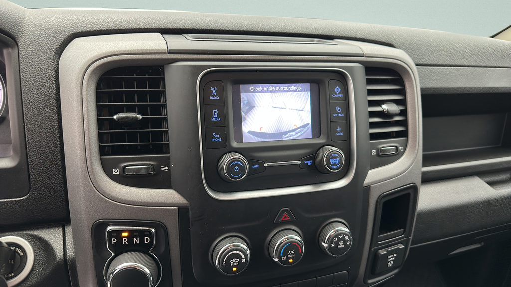 Used 2021 RAM 1500 Express AWD/4WD image 19