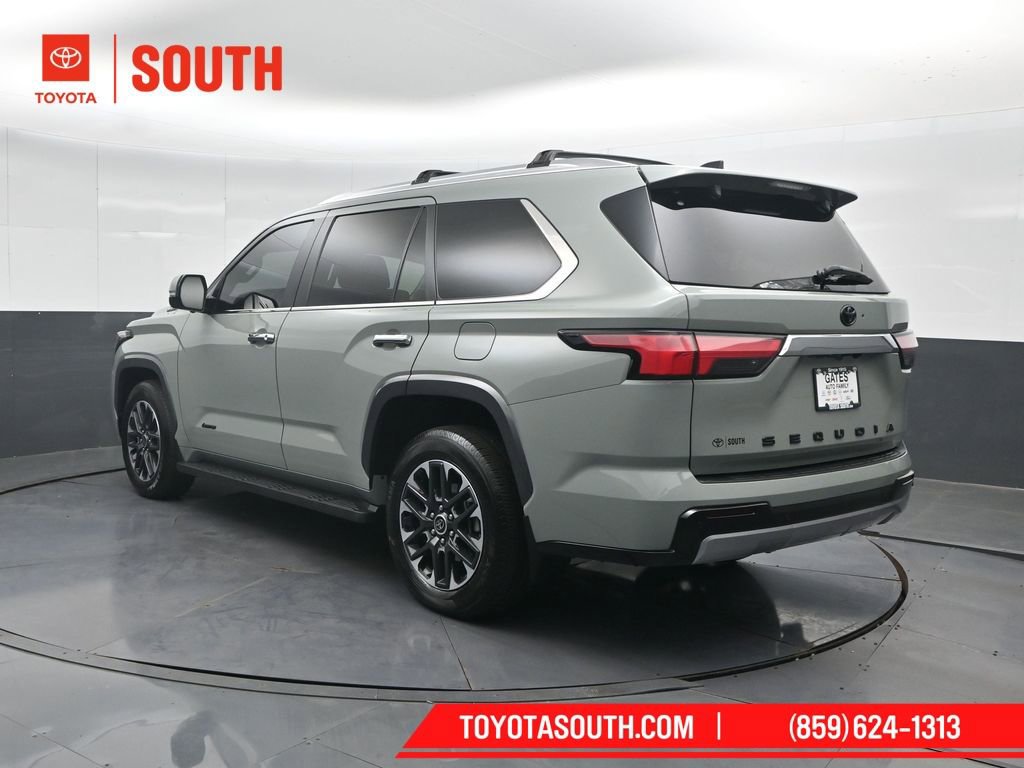 Used 2024 Toyota Sequoia Limited w/ Tow Technology Package AWD/4WD image 8