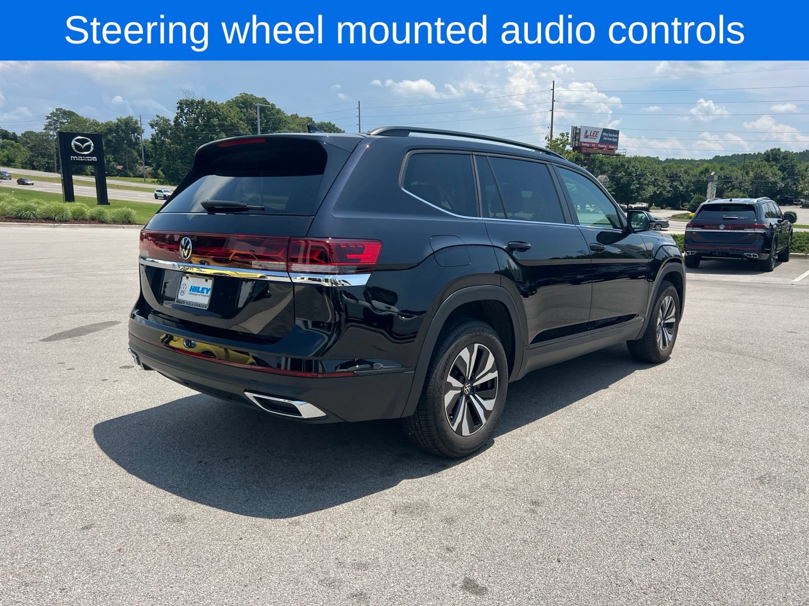 Certified 2026 Volkswagen Atlas SE FWD image 8