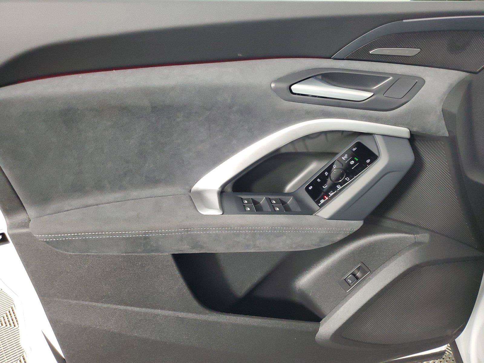 New 2026 Audi SQ5 Premium Plus AWD/4WD image 19