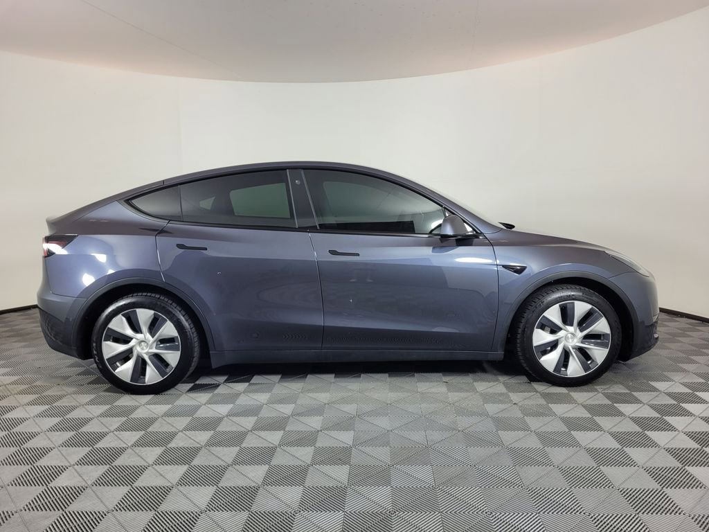 Used 2021 Tesla Model Y Long Range image 2