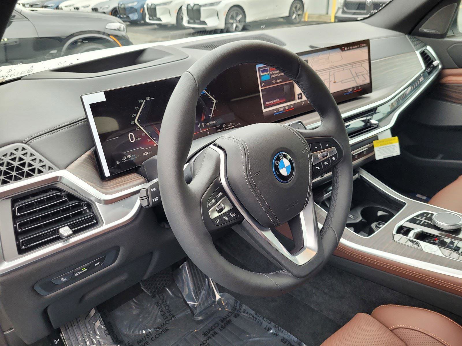New 2026 BMW X5 xDrive50e w/ Premium Package AWD/4WD image 8