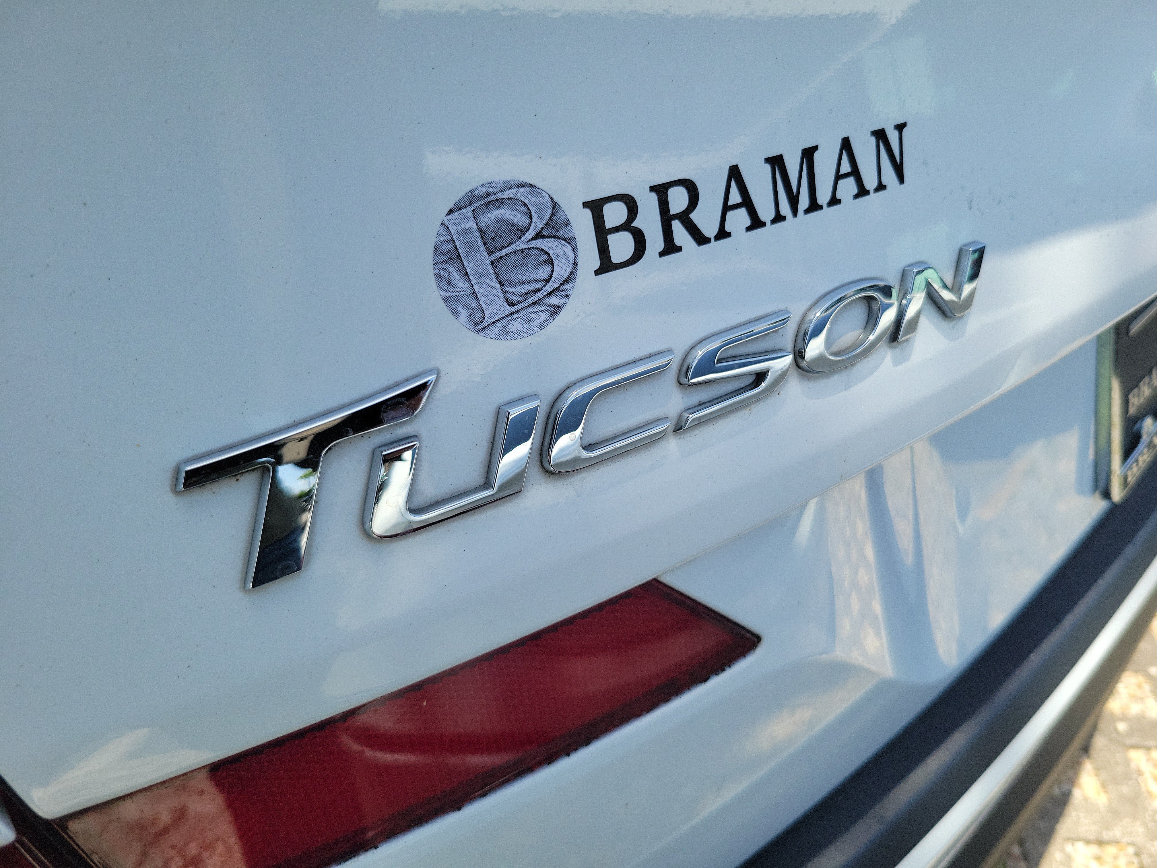 Used 2021 Hyundai Tucson Value w/ Cargo Package FWD image 5
