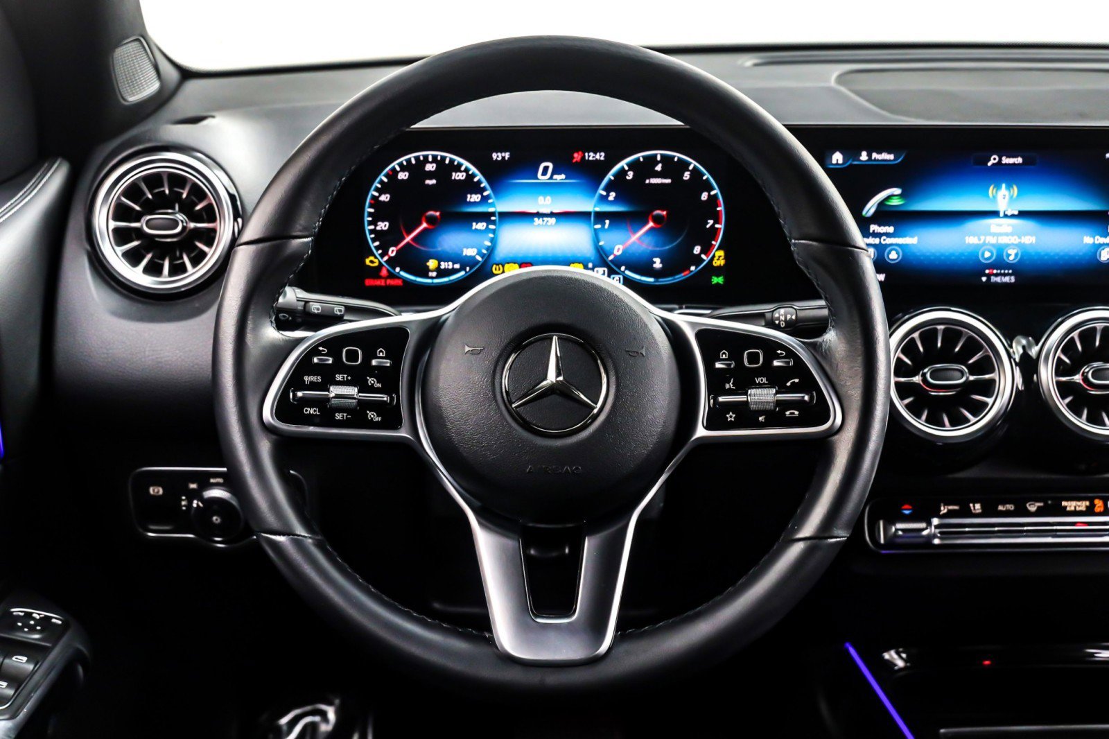 Used 2022 Mercedes-Benz GLB 250 4MATIC image 18