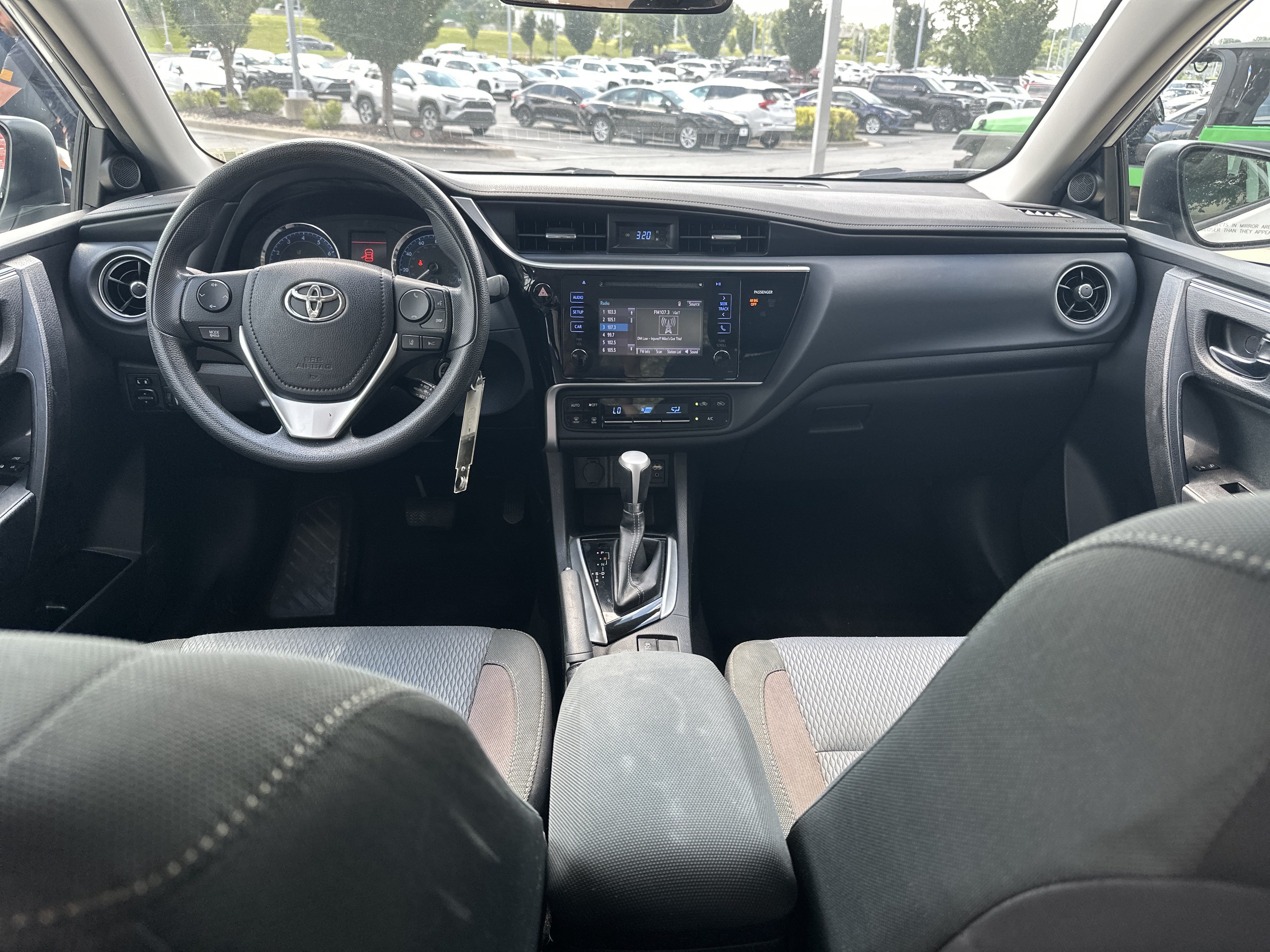 Used 2017 Toyota Corolla LE FWD image 22