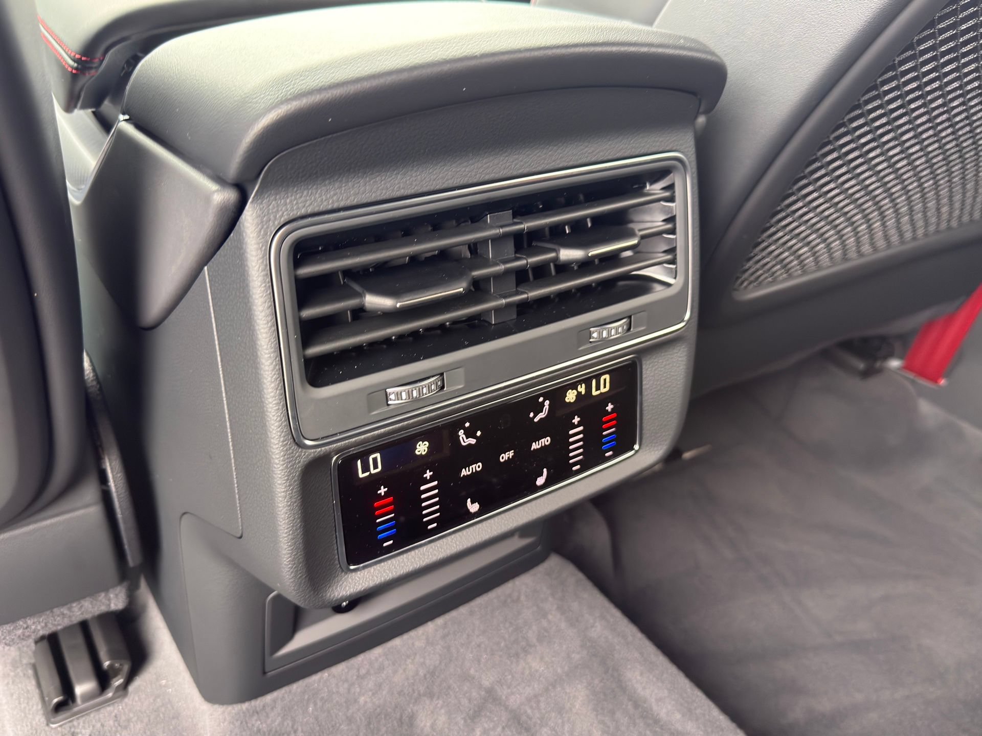 New 2026 Audi Q8 Prestige AWD/4WD image 24
