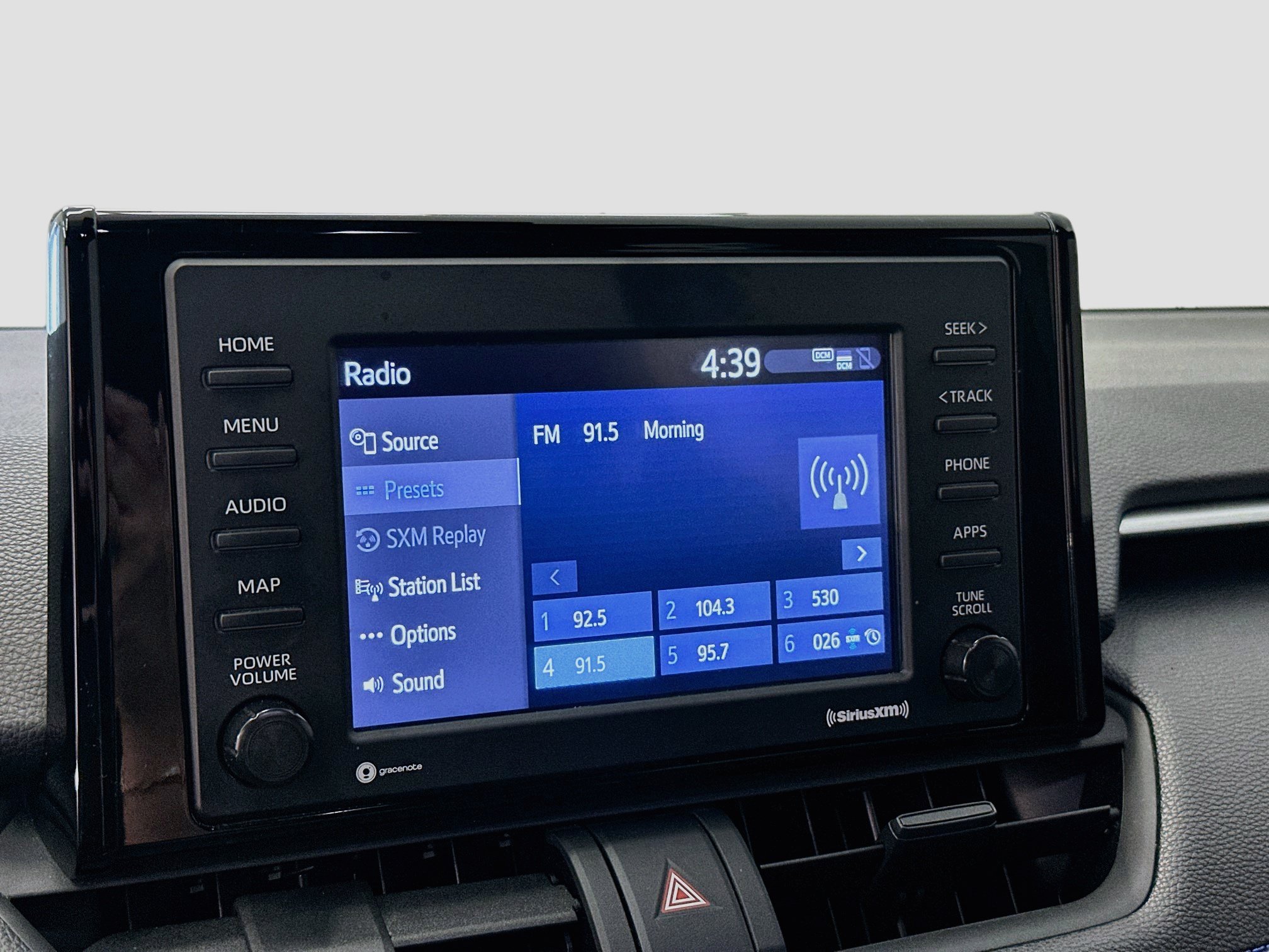 Used 2022 Toyota RAV4 SE w/ Convenience Package AWD/4WD image 21
