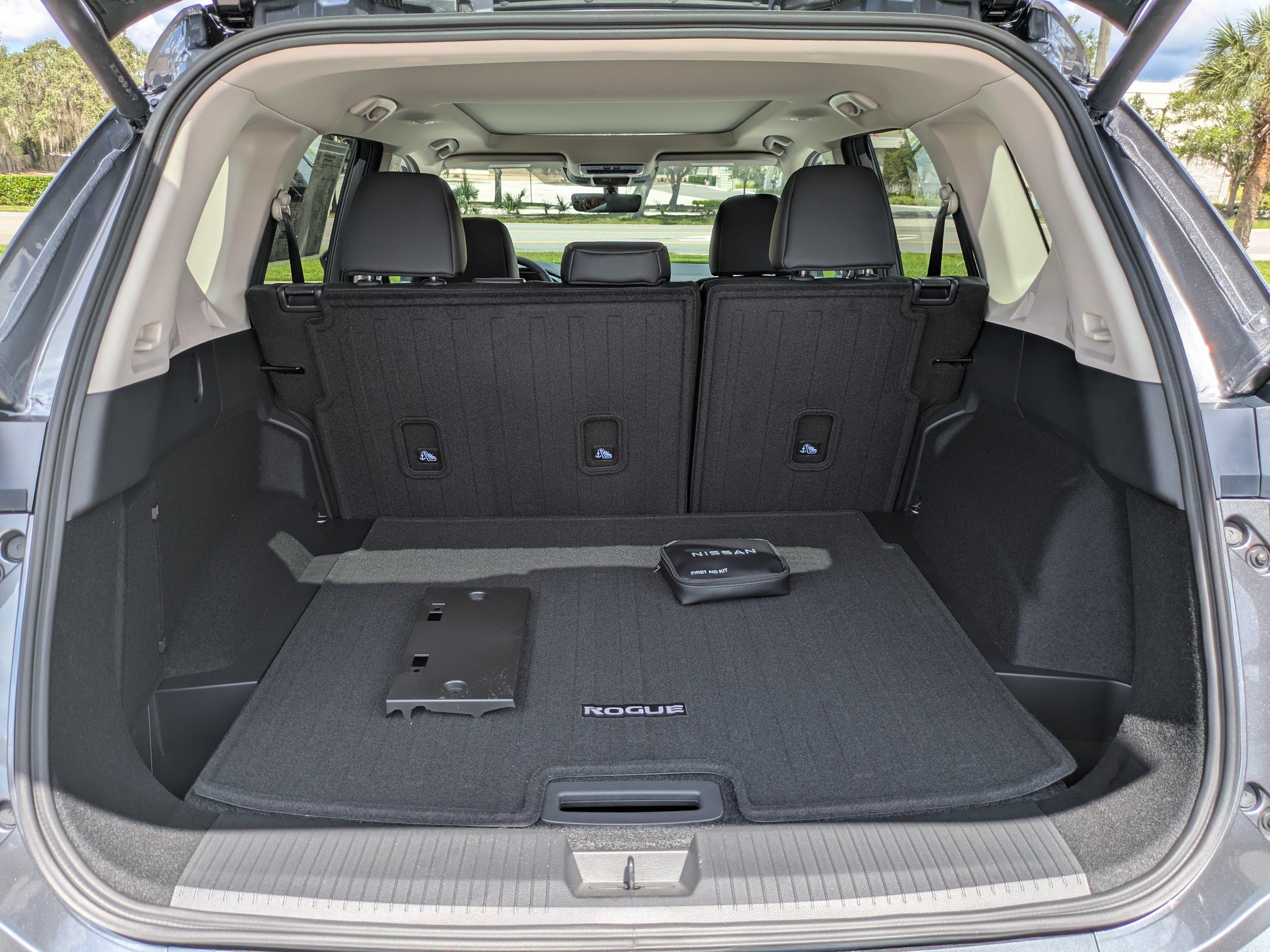 New 2026 Nissan Rogue Dark Armor FWD image 13