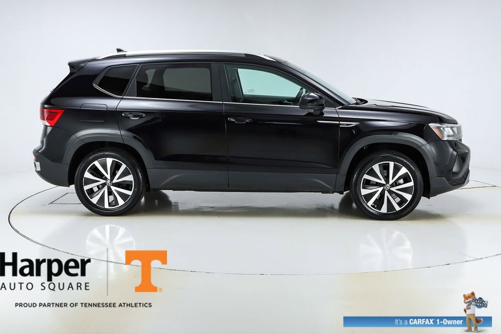 Used 2023 Volkswagen Taos SE w/ Panoramic Sunroof Package AWD/4WD image 48