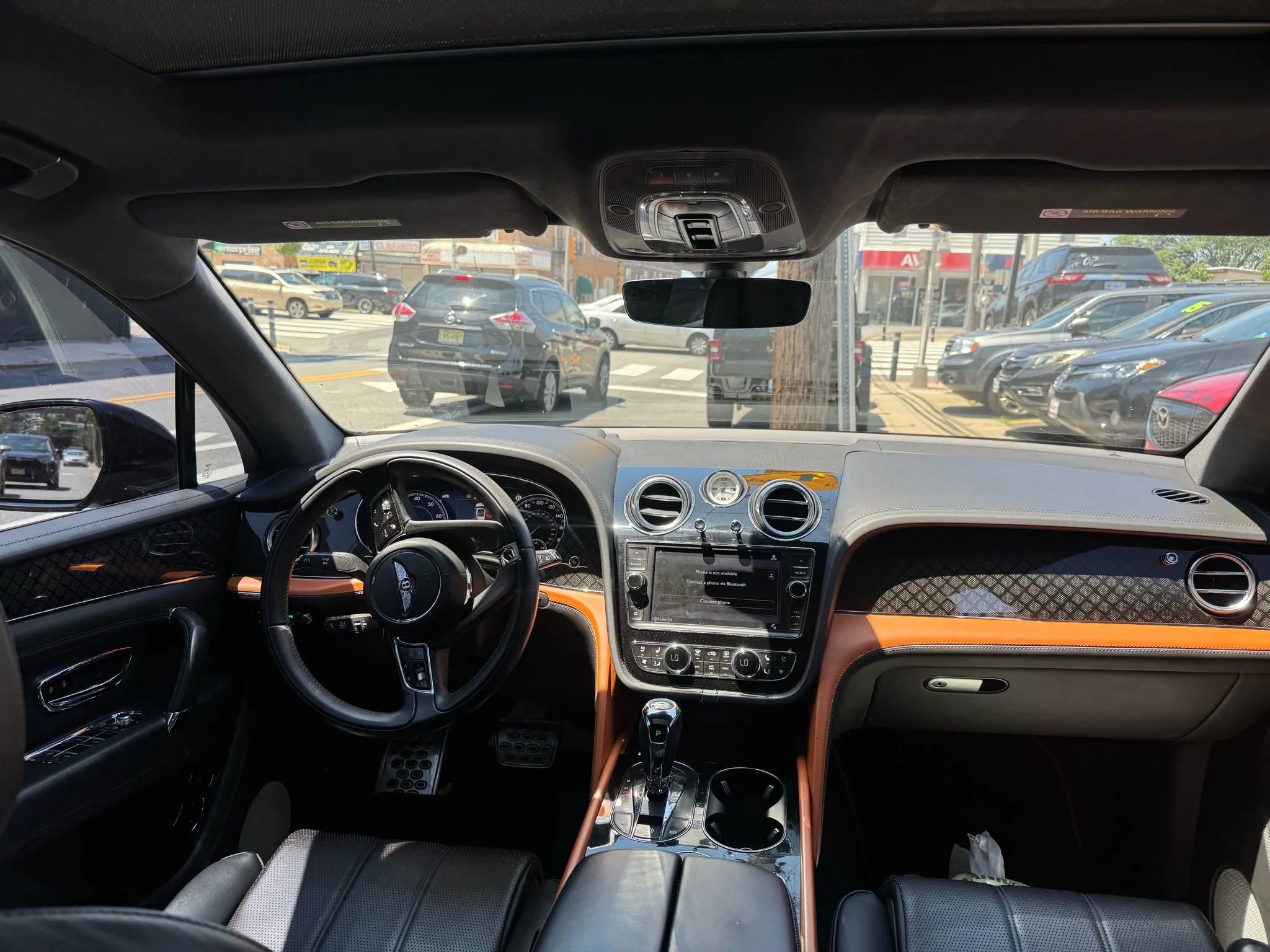 Used 2020 Bentley Bentayga Design Series image 18