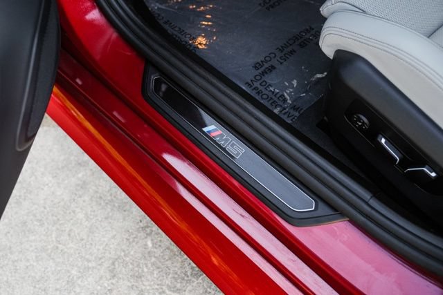 Used 2025 BMW M5 w/ Carbon Package AWD/4WD image 25