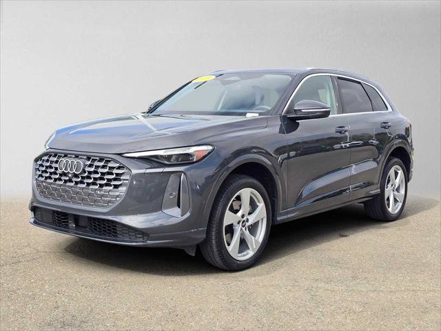 Used 2025 Audi Q5 Premium Plus w/ Premium Plus AWD/4WD image 7