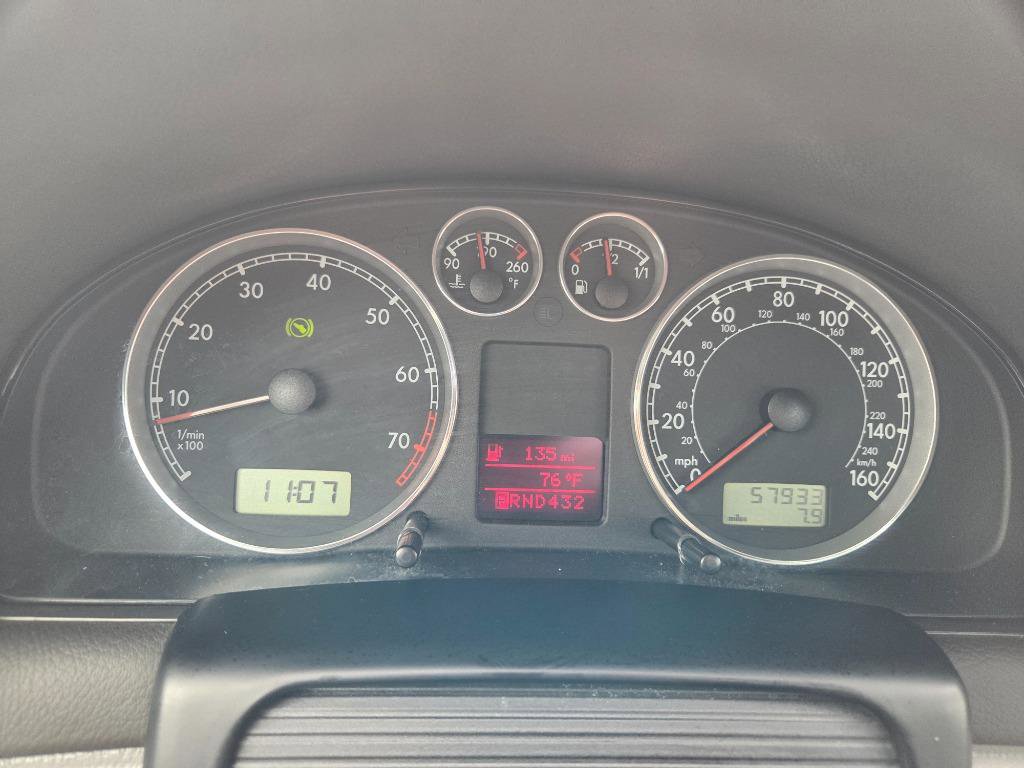 Used 2003 Volkswagen Passat GLX image 16