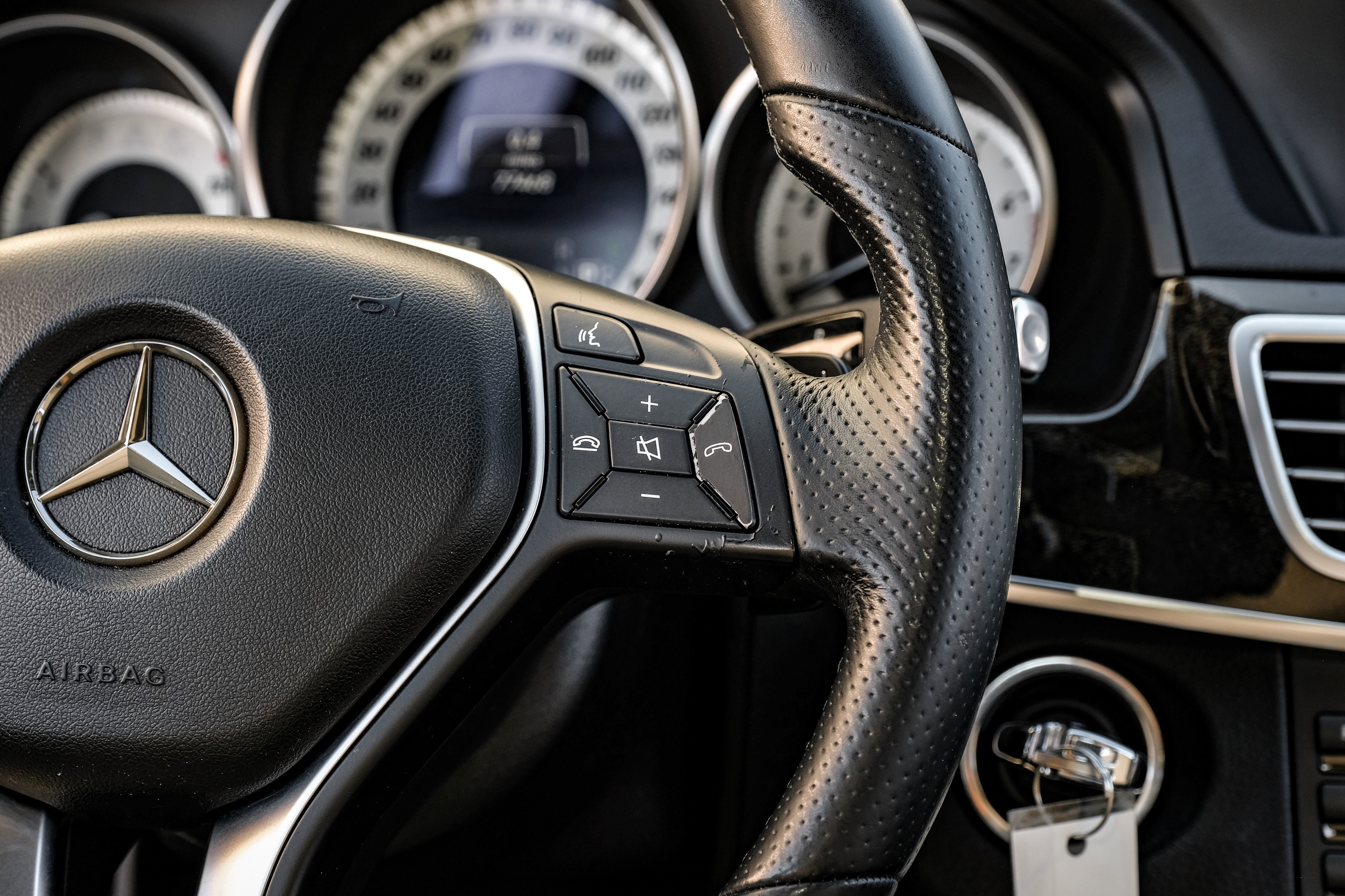 Used 2015 Mercedes-Benz E 350 Sedan w/ Premium 1 Package image 18