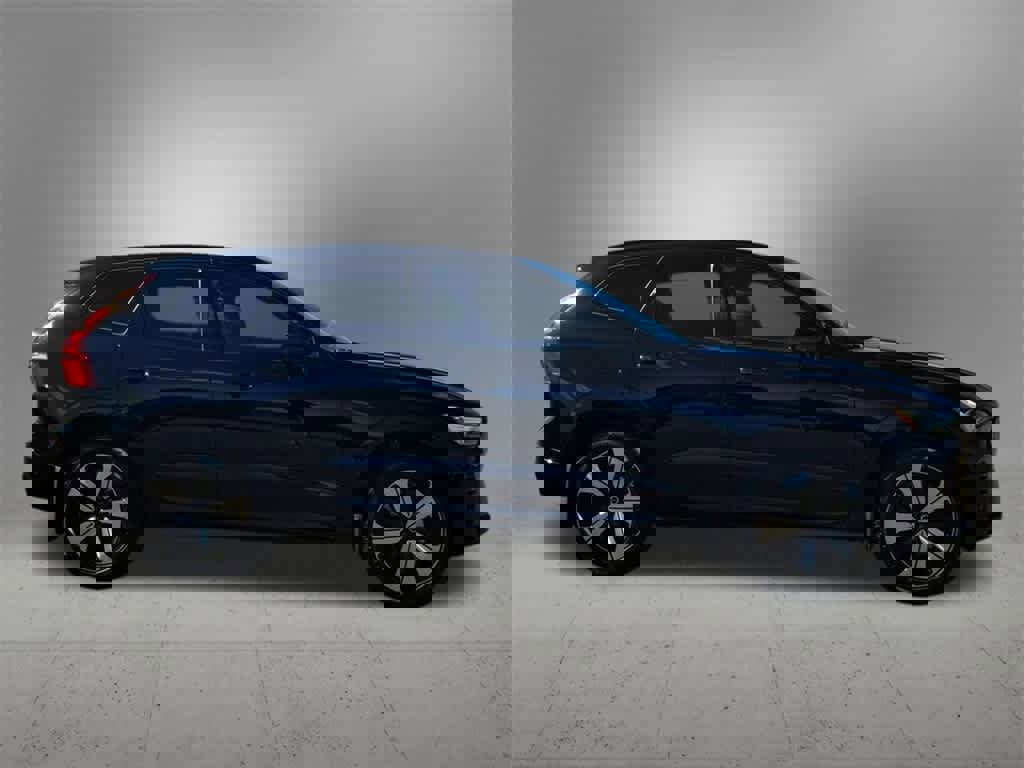 Used 2025 Volvo XC60 T8 Core w/ Protection Package Premier image 7