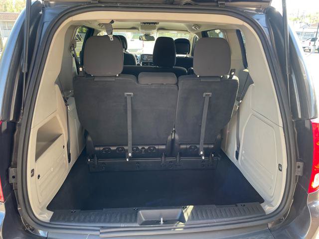Used 2019 Dodge Grand Caravan SE w/ UConnect Hands-Free Group FWD image 26