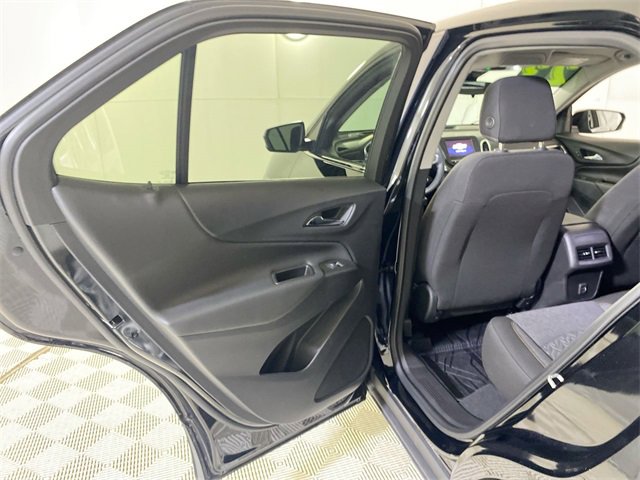 Used 2023 Chevrolet Equinox LT image 29