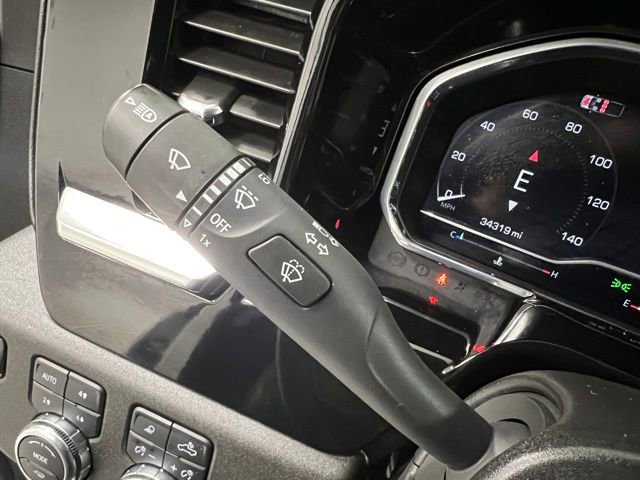 Used 2025 GMC Sierra 3500 SLT image 23