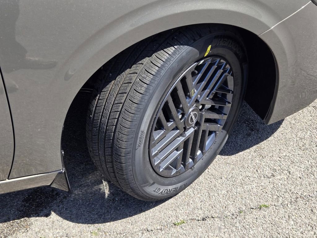 New 2026 Nissan Sentra SV w/ SV Convenience Package FWD image 6