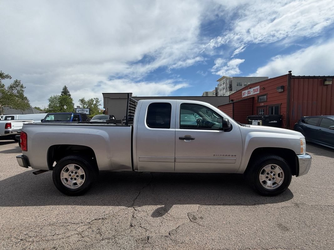 Used 2012 Chevrolet Silverado 1500 LT w/ All-Star Edition RWD image 2