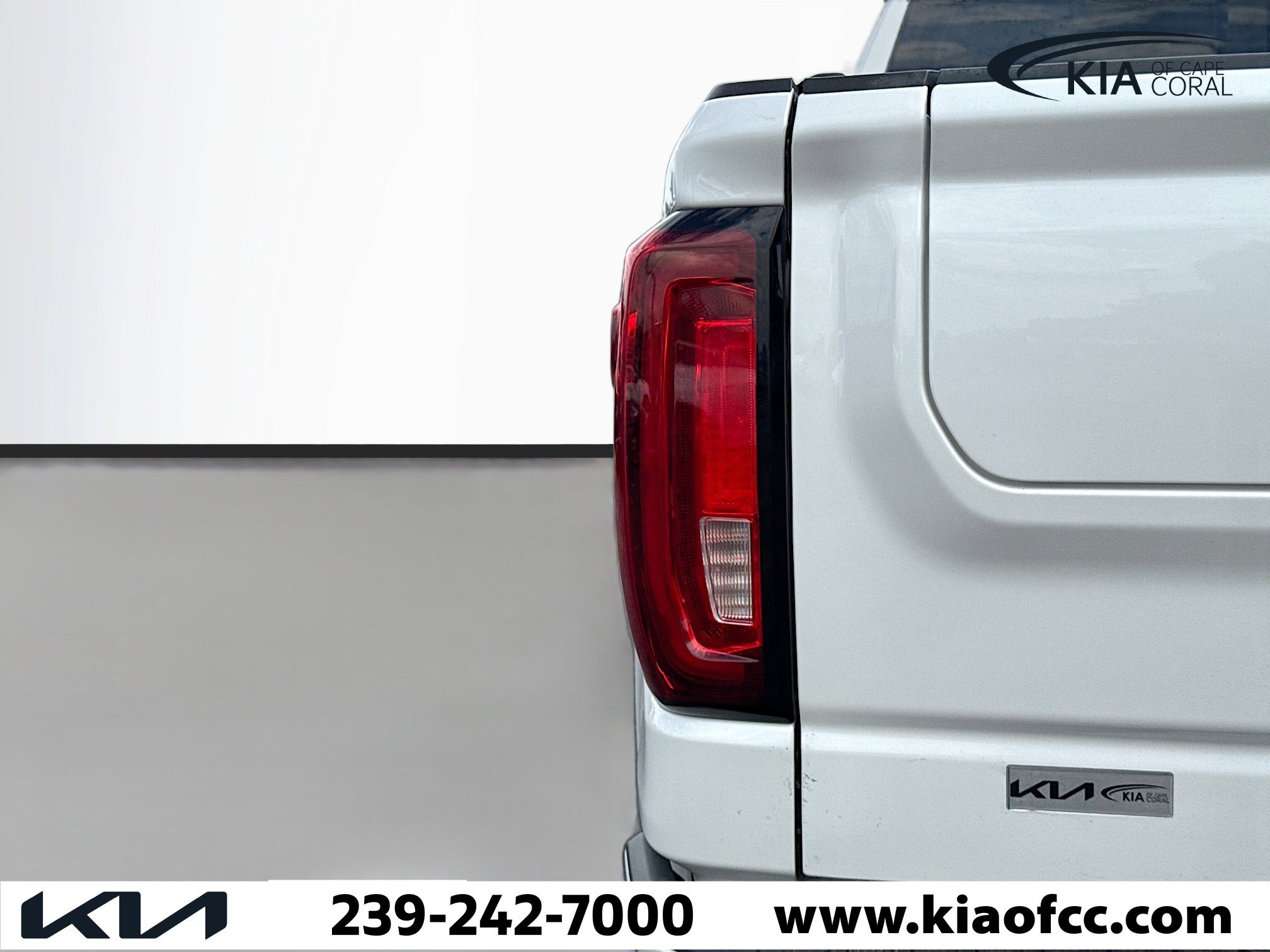 Used 2023 GMC Sierra 1500 Denali w/ Denali Reserve Package image 10