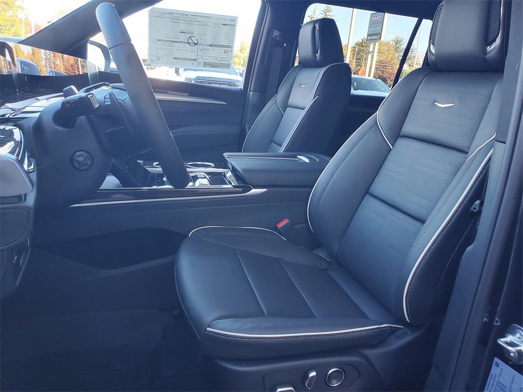 New 2026 Cadillac Escalade ESV Luxury w/ LPO, Radiant Package image 6