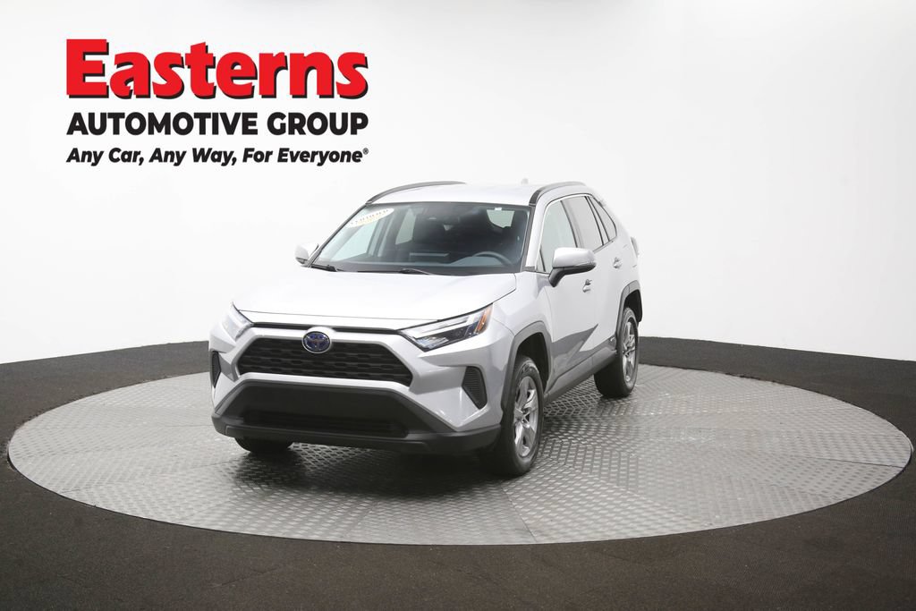Used 2024 Toyota RAV4 XLE AWD/4WD image 52