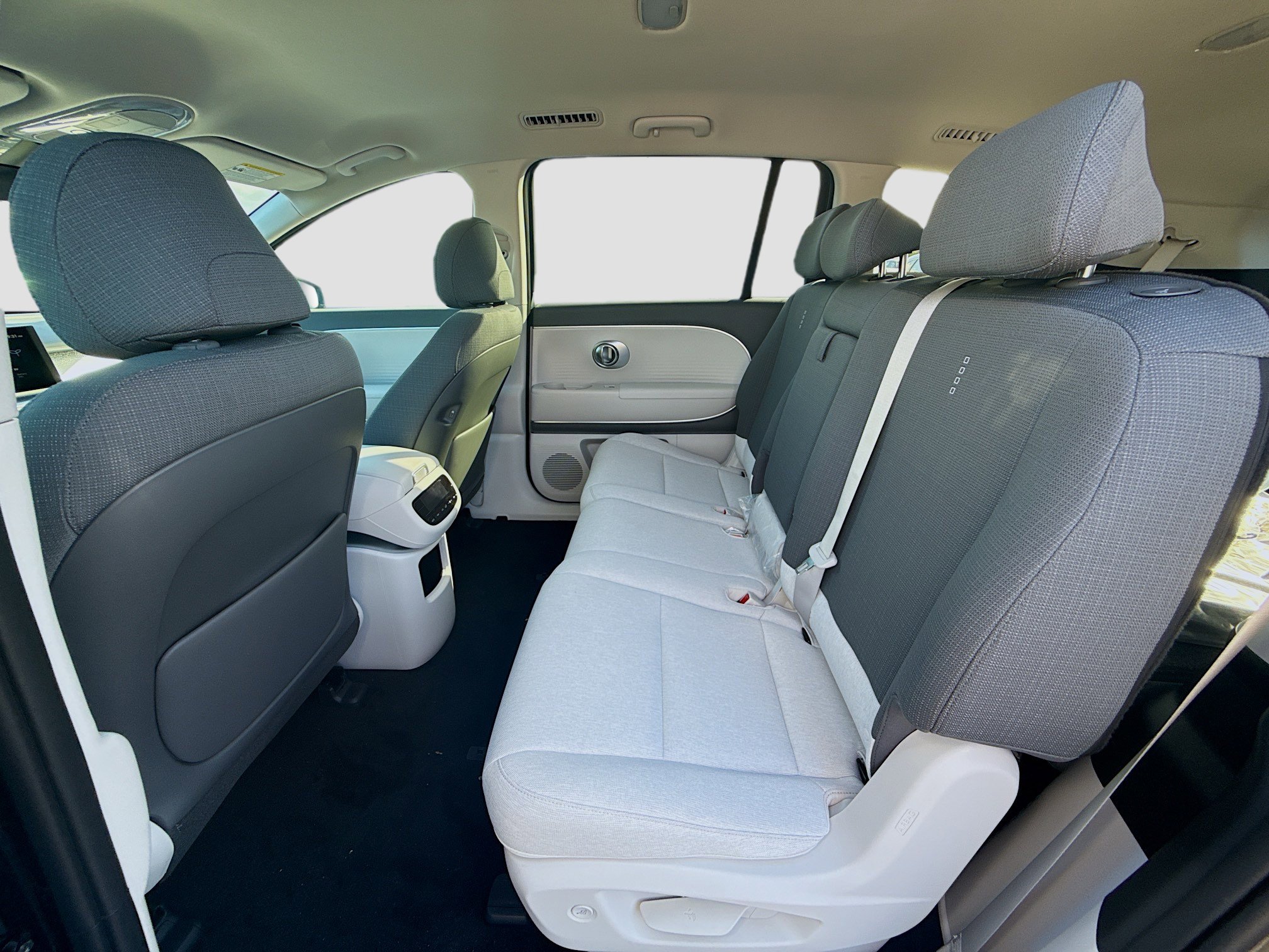 New 2026 Hyundai Ioniq 9 S image 18