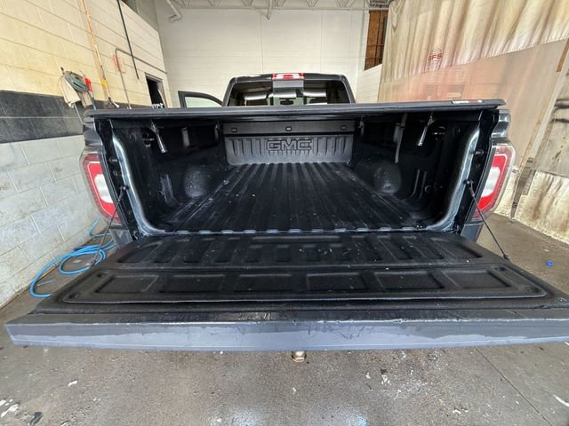 Used 2018 GMC Sierra 1500 SLT w/ SLT Premium Package image 24