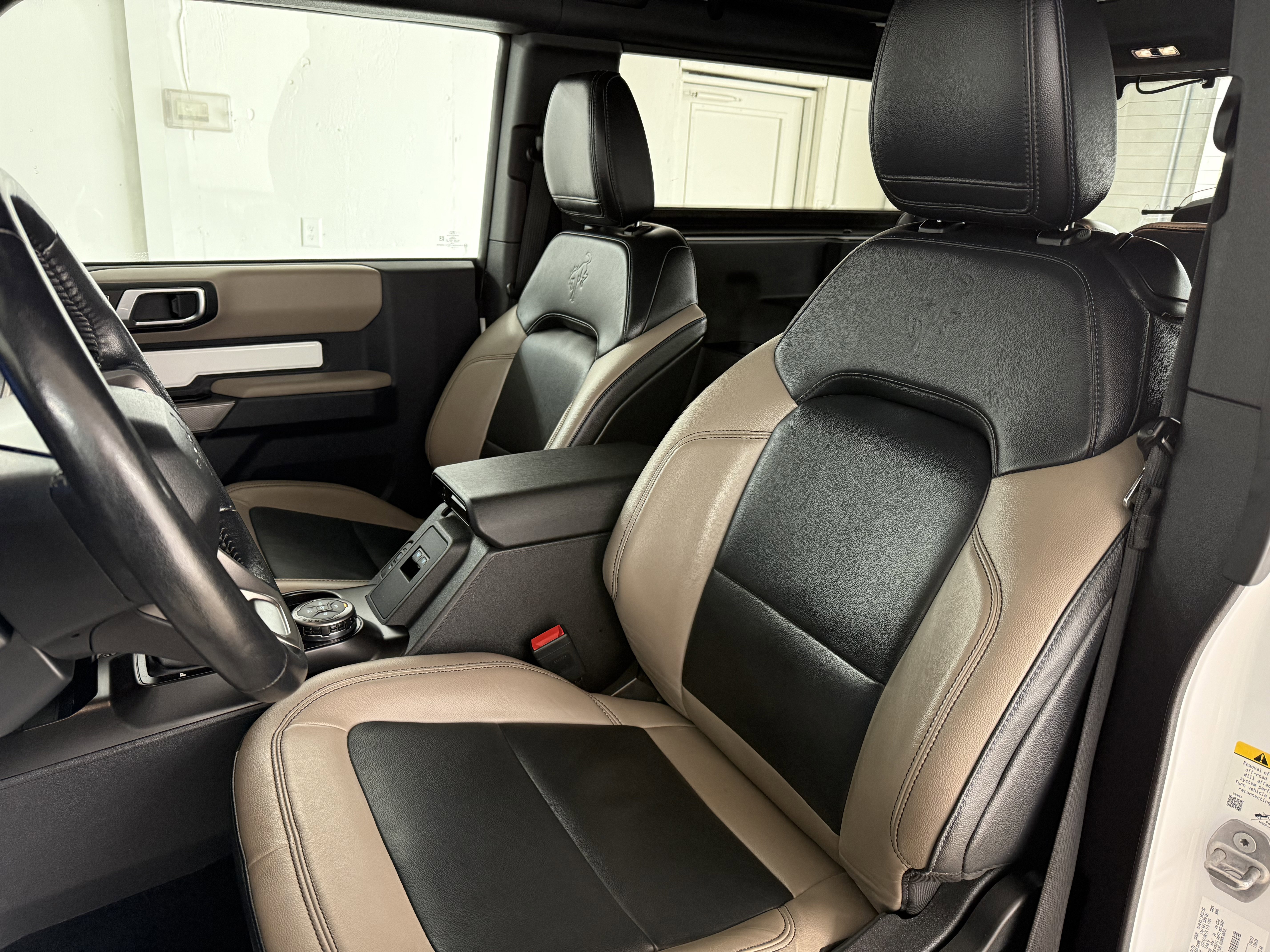 Used 2022 Ford Bronco Wildtrak image 16