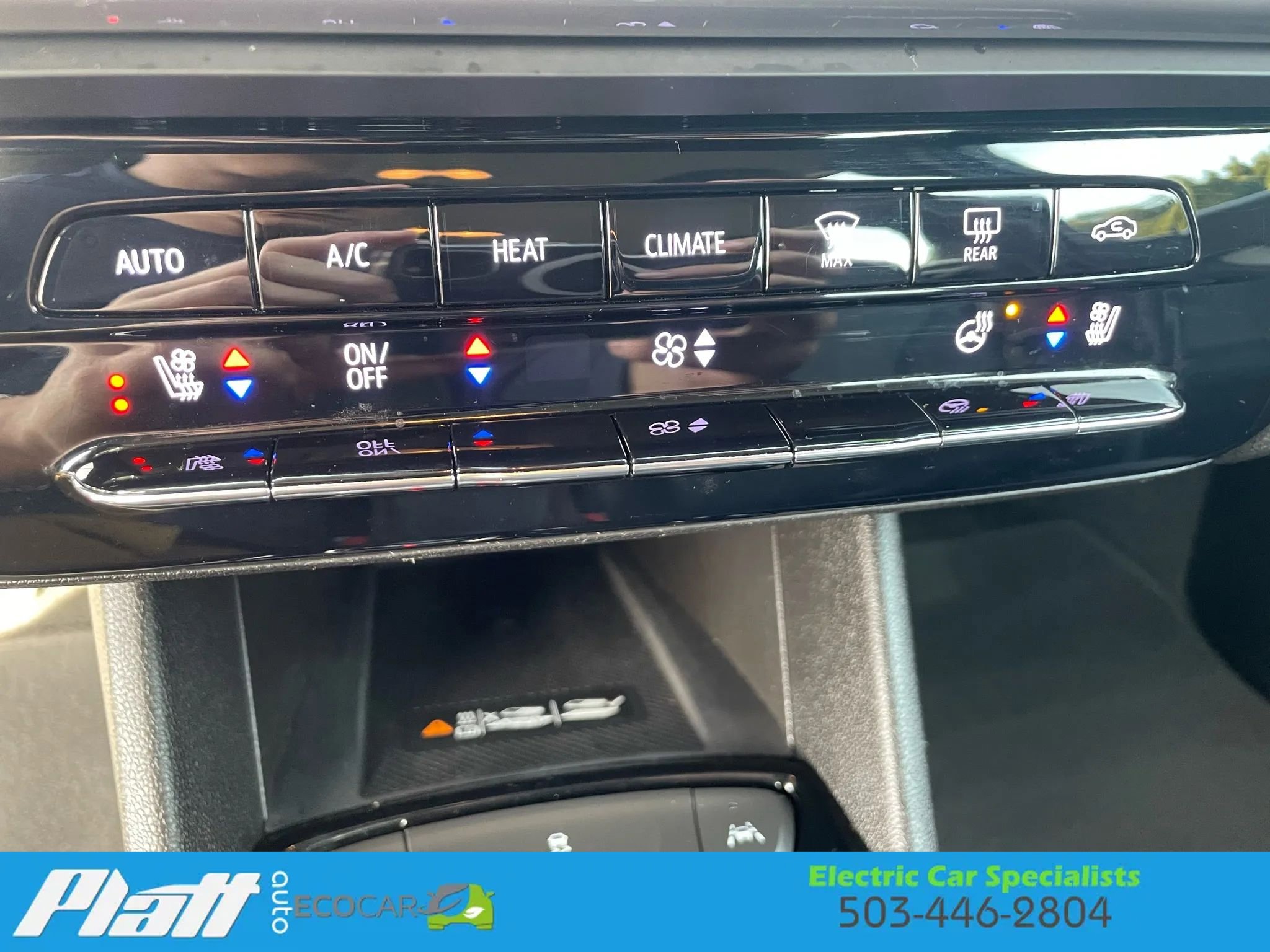 Used 2022 Chevrolet Bolt EUV LT w/ Convenience Package image 28