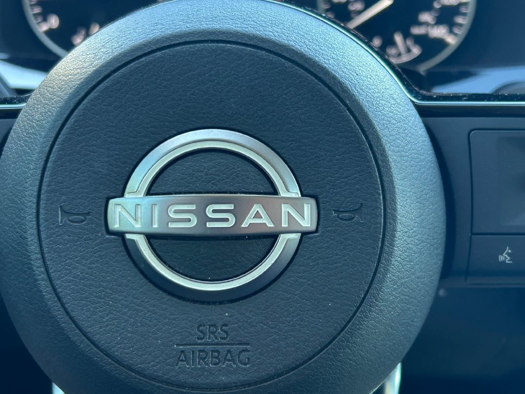 Used 2023 Nissan Pathfinder SV FWD image 35
