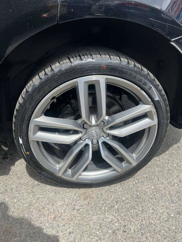 Used 2016 Audi SQ5 Premium Plus w/ Technology Package AWD/4WD image 14