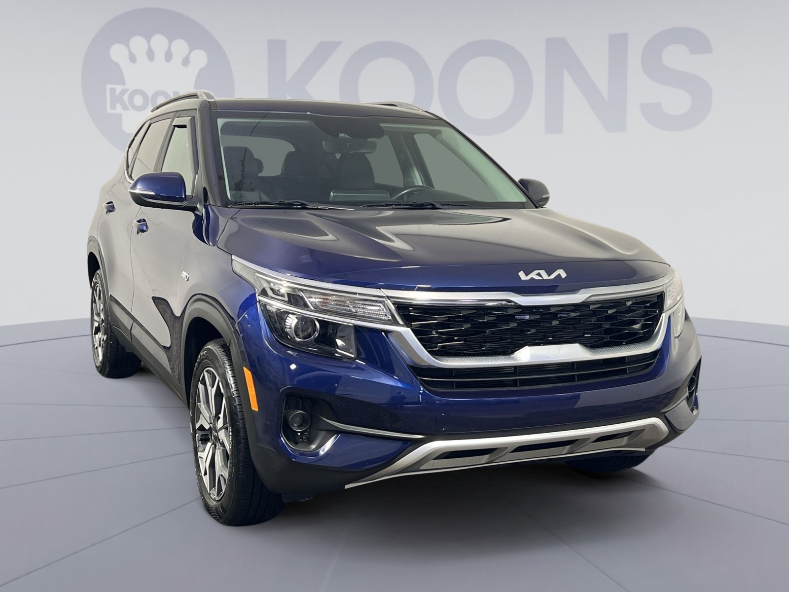 Used 2023 Kia Seltos EX image 10