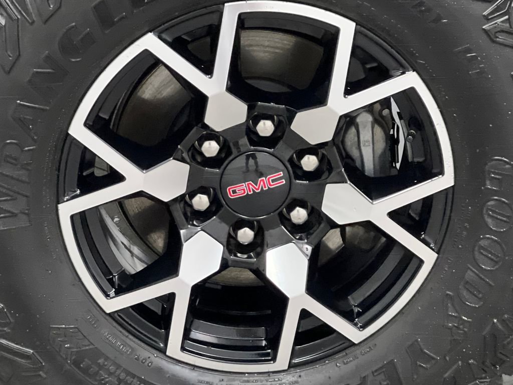 Used 2024 GMC Canyon AT4X image 60