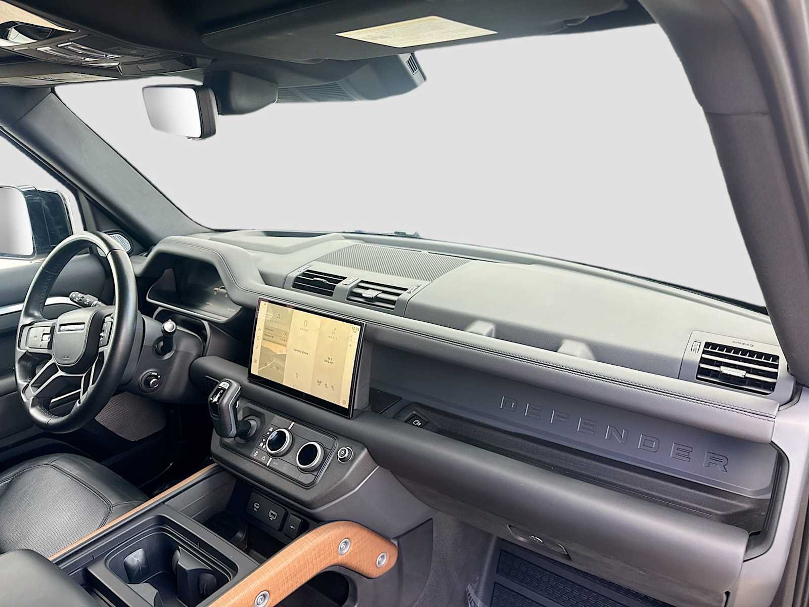 Certified 2023 Land Rover Defender 130 X AWD/4WD image 8