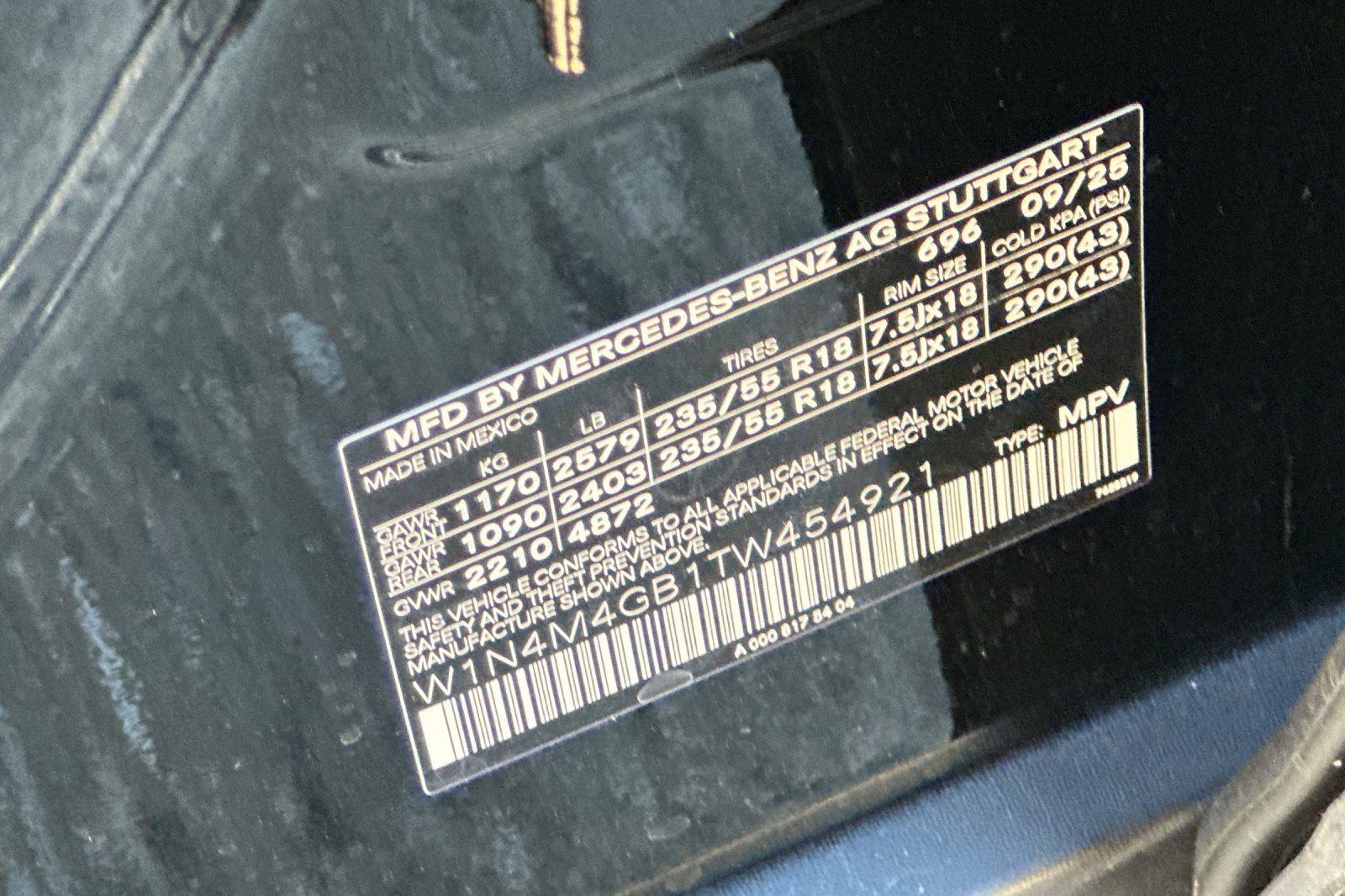 New 2026 Mercedes-Benz GLB 250 image 36