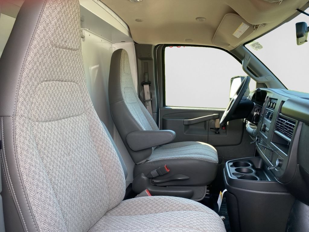 New 2026 Chevrolet Express 3500 w/ Power Convenience Package RWD image 11