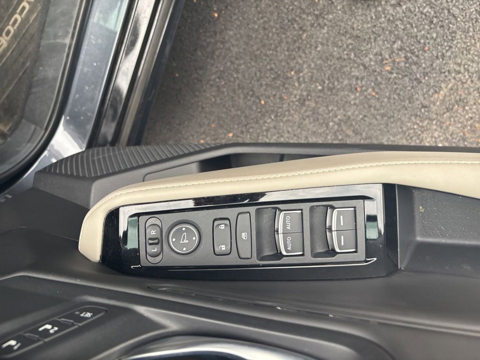 Certified 2024 Honda Accord Touring image 12