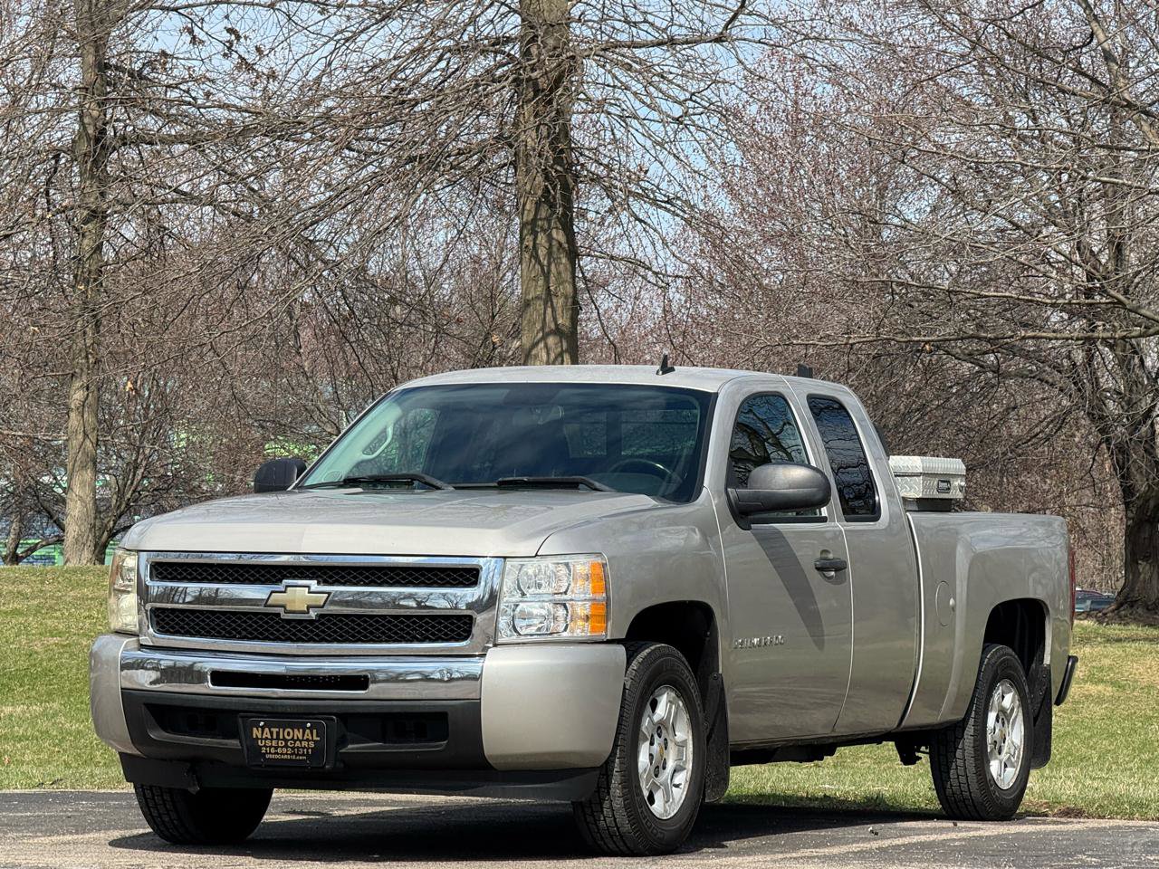Used 2009 Chevrolet Silverado 1500 LT w/ Power Pack Plus image 2