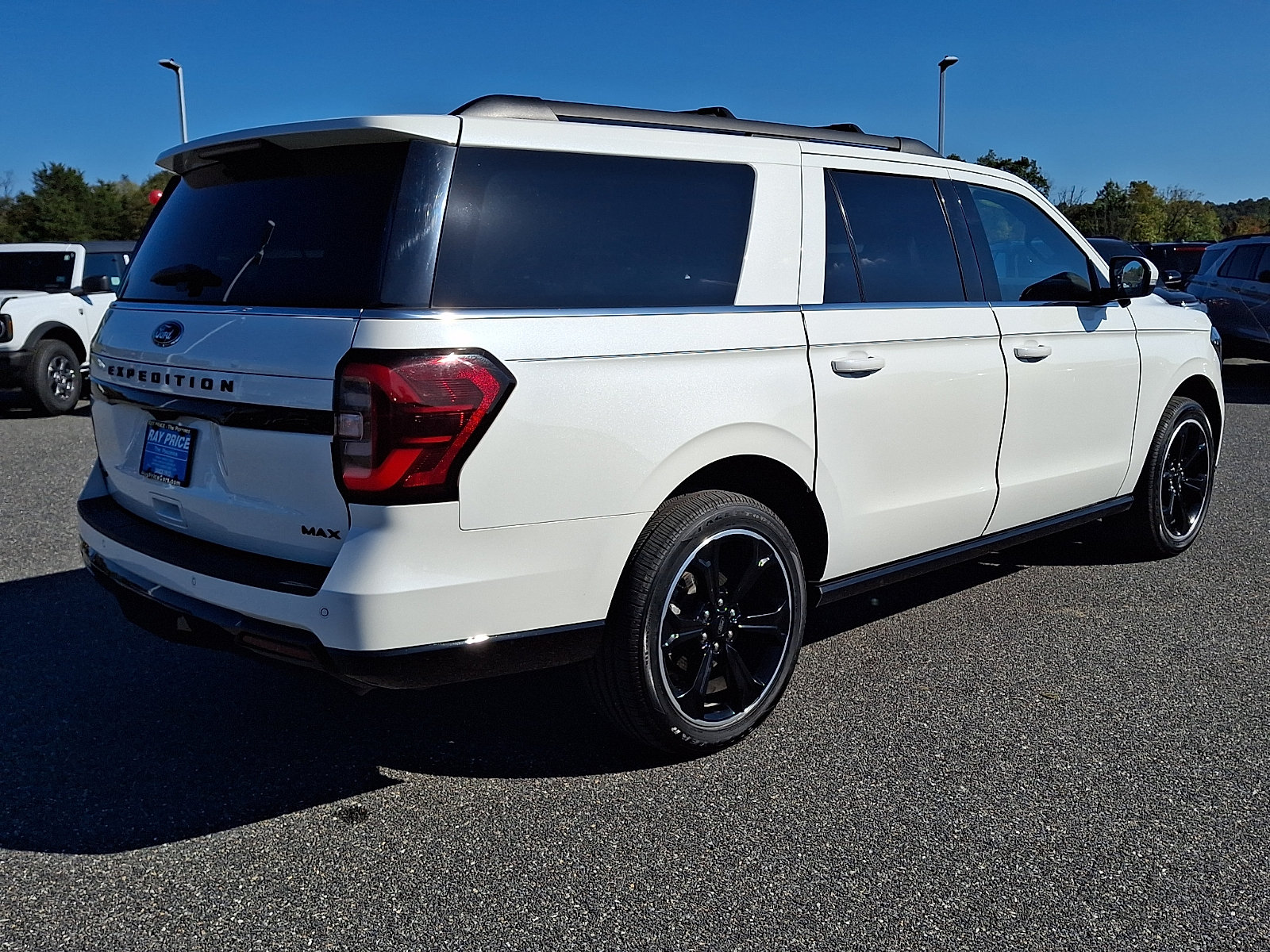 Used 2023 Ford Expedition Max Limited AWD/4WD image 7