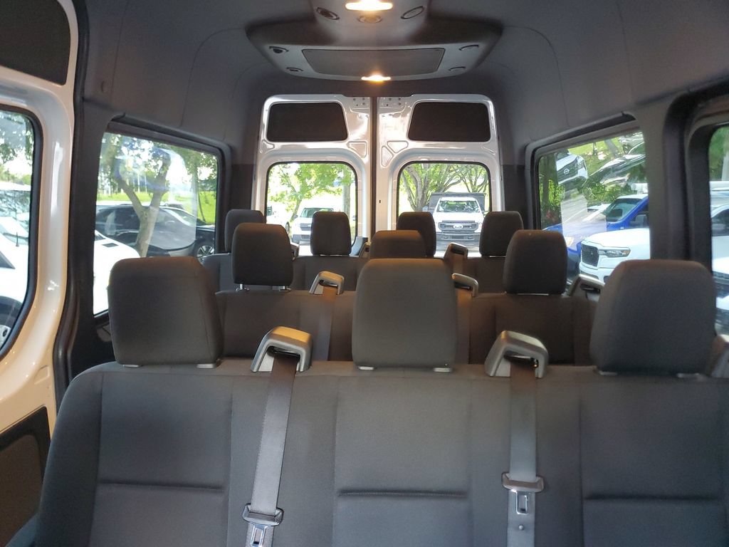 Used 2024 Mercedes-Benz Sprinter 2500 image 16