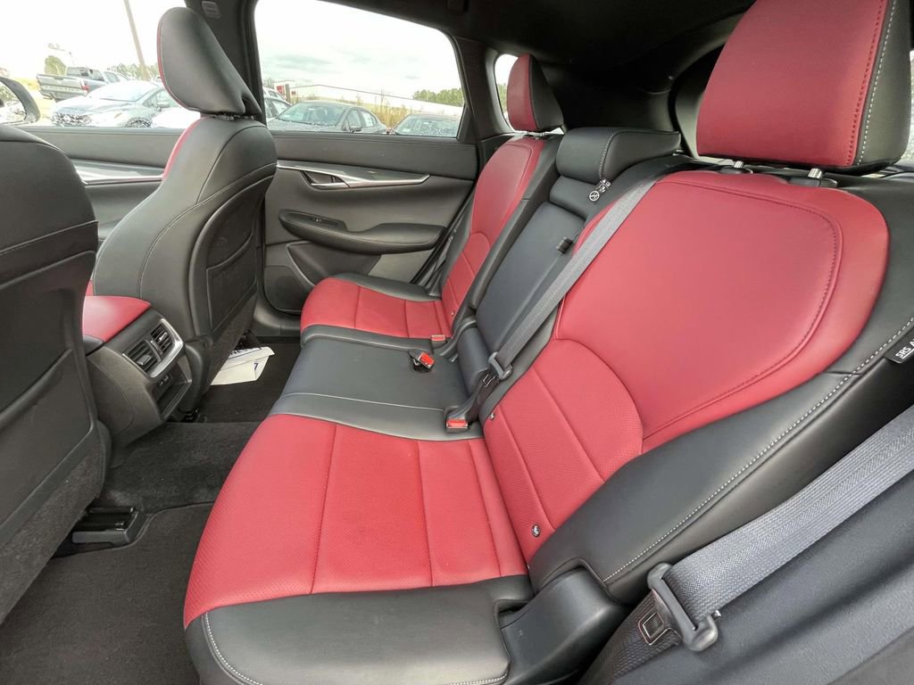 Used 2024 INFINITI QX50 Sport image 12
