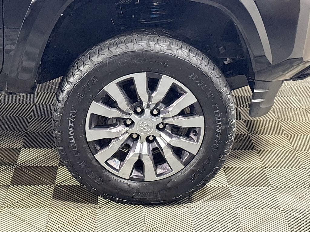 Used 2023 Toyota Tacoma Limited image 23