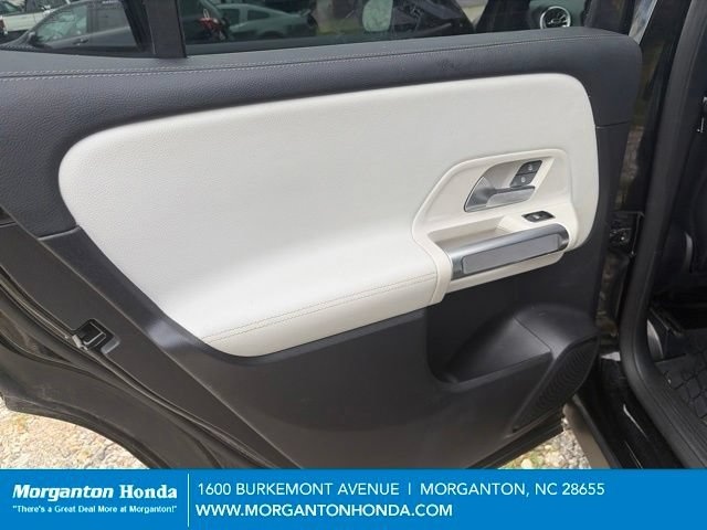 Used 2021 Mercedes-Benz GLB 250 image 23