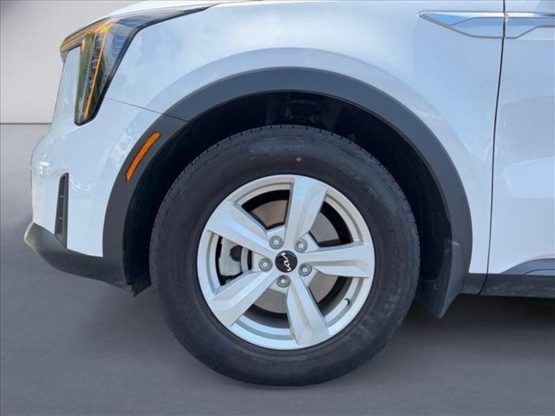 New 2026 Kia Sorento LX FWD image 9
